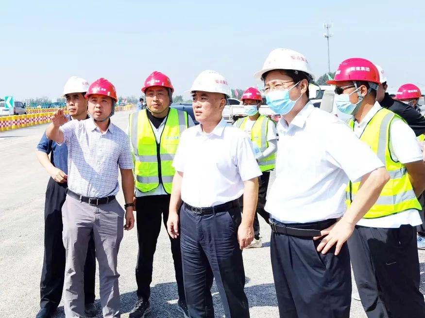 河北省交通運(yùn)輸廳黨組成員、副廳長(zhǎng)侯智敏深入石家莊東站、南站改建工程項(xiàng)目檢查指導(dǎo)工作