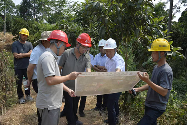 川交公司黨委副書記、董事、總經(jīng)理魯正偉赴德陽繞城南高速公路項目LJ2標段檢查指導工作