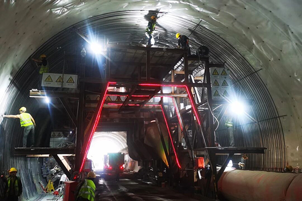 川交河北分公司承建國(guó)道108工程關(guān)鍵隧道工程取得階段性勝利