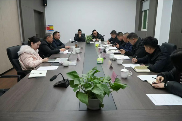 川交公司黨委委員、監(jiān)事會主席左孔海與阿壩建投舉行地材供應推進座談會