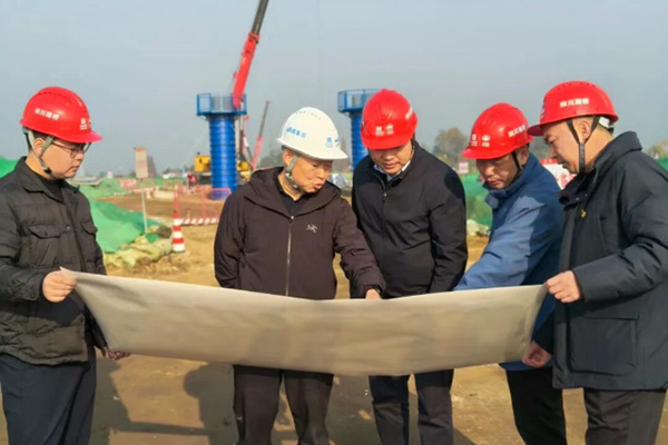 川交公司黨委副書記、董事、總經(jīng)理魯正偉赴多項(xiàng)目開展專項(xiàng)檢查督導(dǎo)