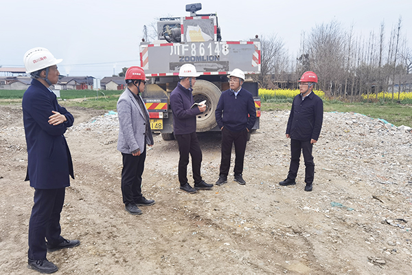 四川路橋黨委副書記、副董事長、總經(jīng)理羊勇率隊赴德陽繞城南項目督導(dǎo)節(jié)后復(fù)工復(fù)產(chǎn)工作